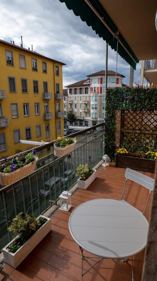Beautiful Floral Apartment On Navigli 米兰 外观 照片